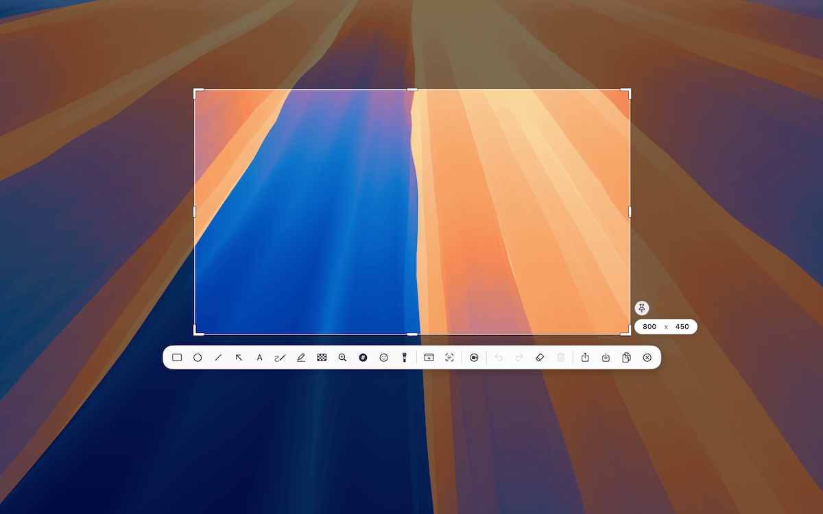 TrarrenShot capture selection and editing toolbar on a macOS desktop